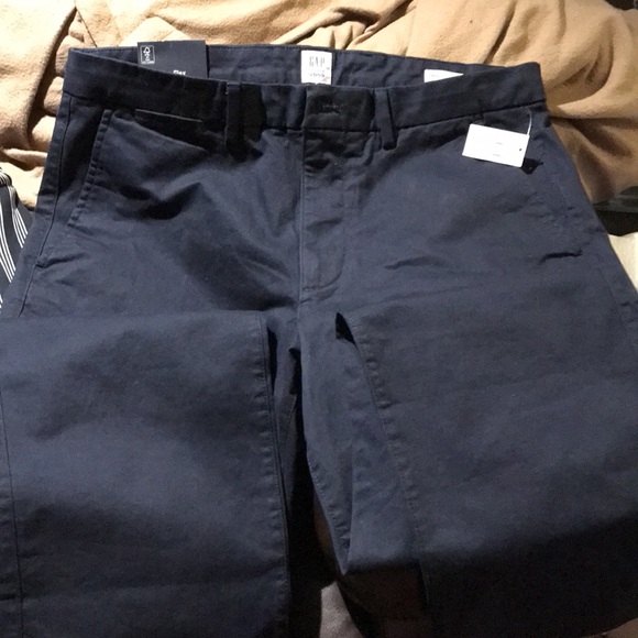 Essential Khaki Straight GapFlex extra flexibility 33 x 32 color:navy blue - Picture 5 of 9